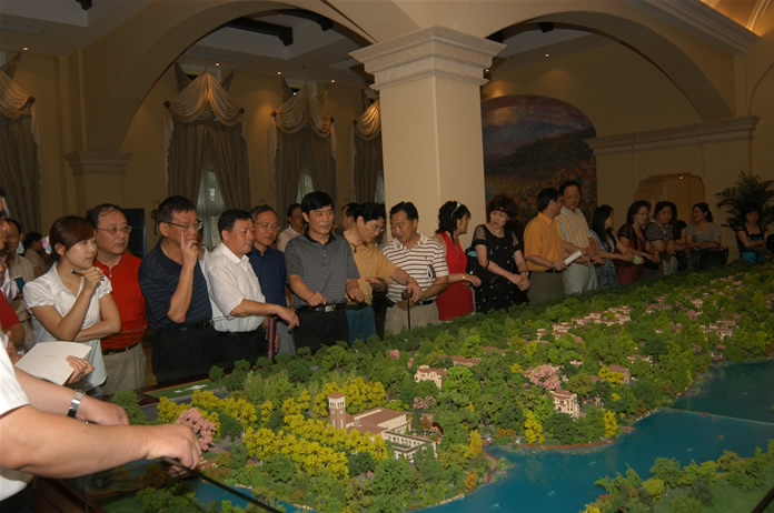 20090824151236117558