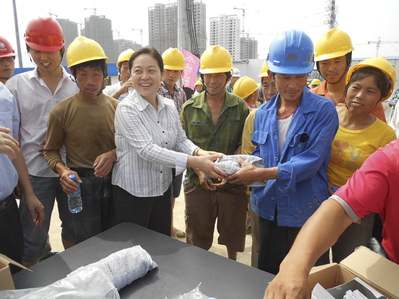 20120720094333422836