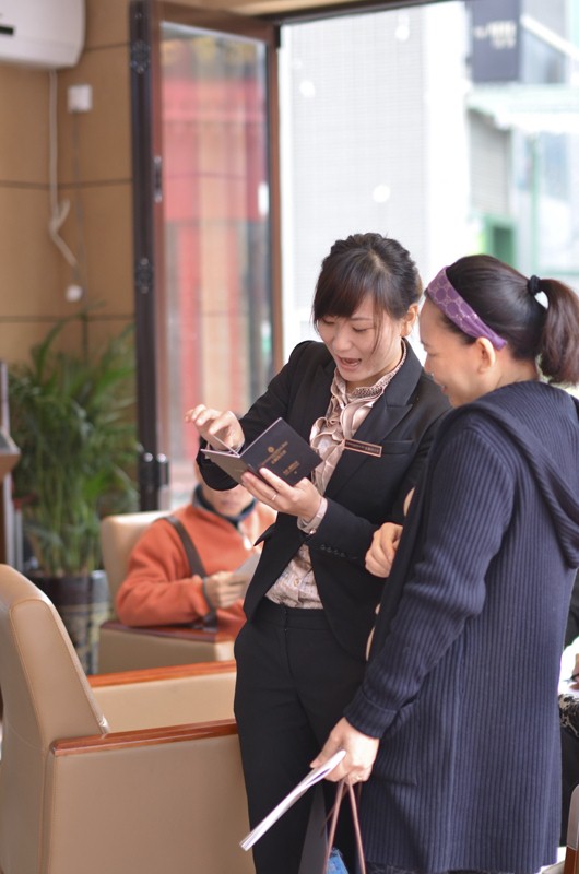 20121129142404118387