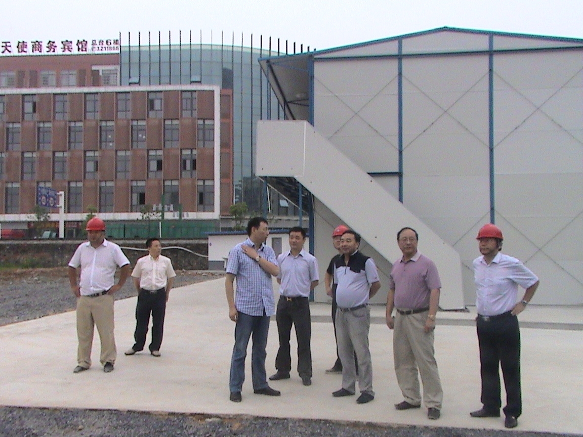 20130724100646684402