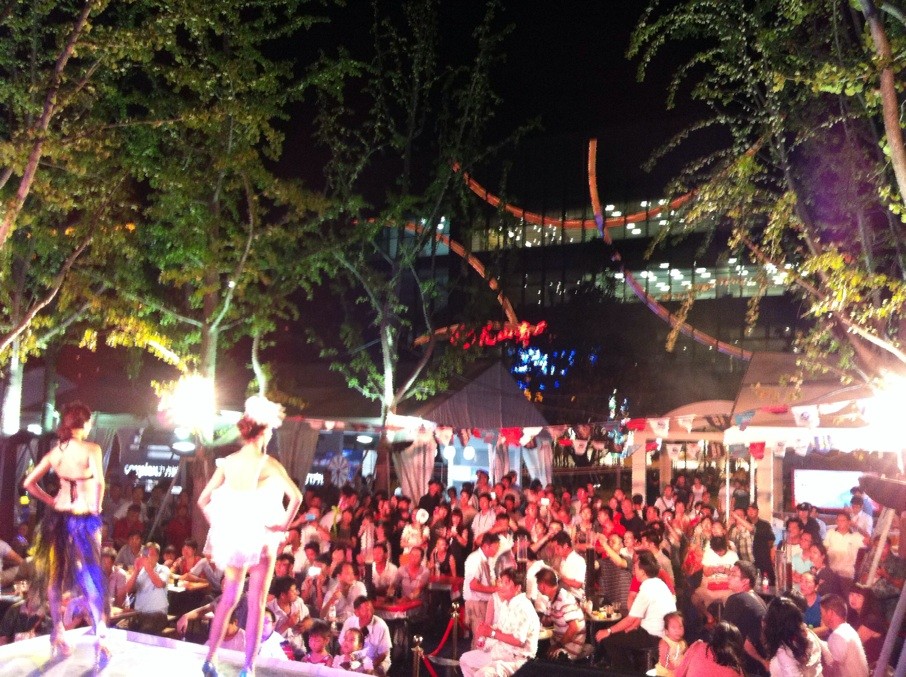 20130902100108240558